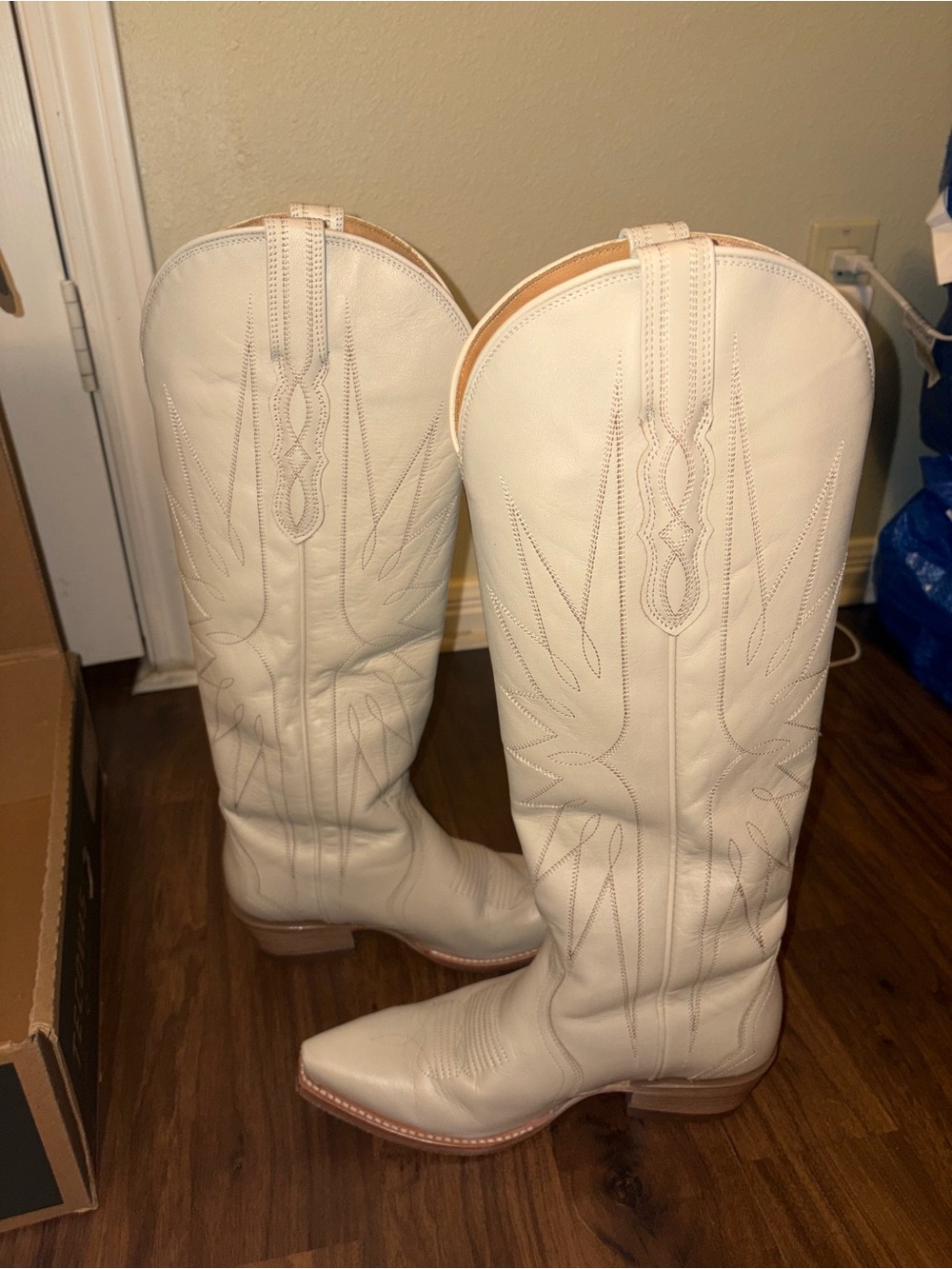 Tecovas Loretta Boots - Picture 7 of 8